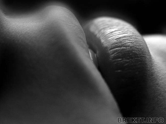 lips_2_by_ryanlovelacephoto.jpg